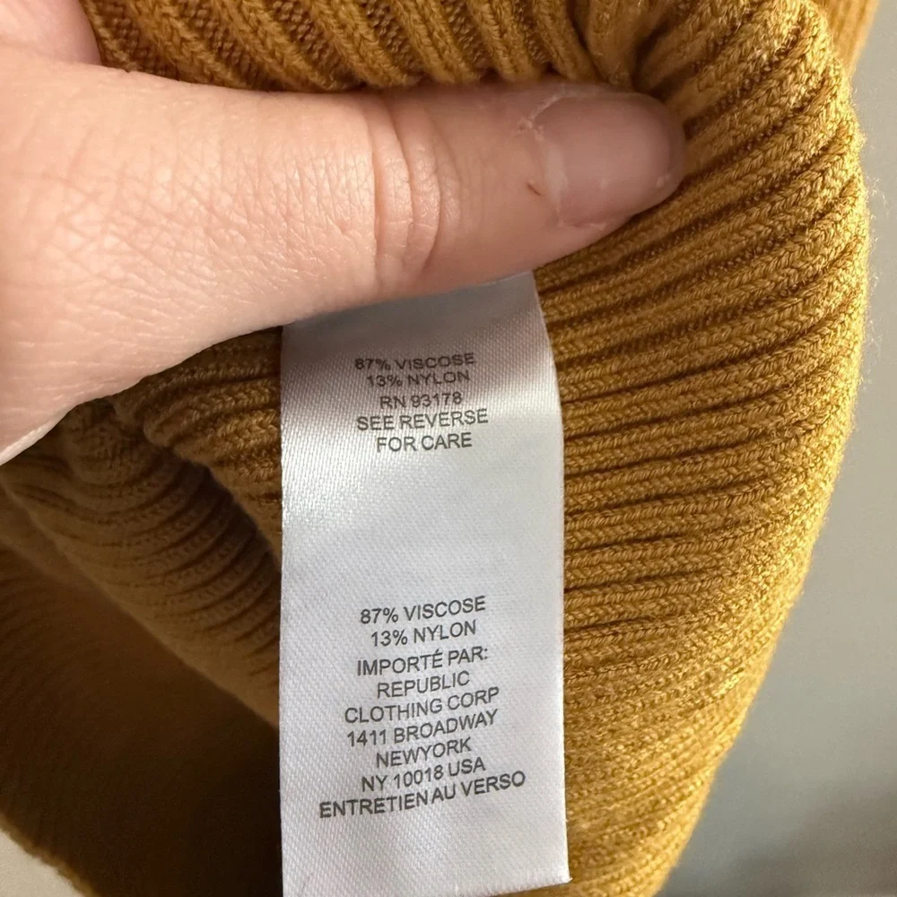 House Of Harlow Ribbed Knit Body Con Dress with Shaw Gold Mustard Size Small